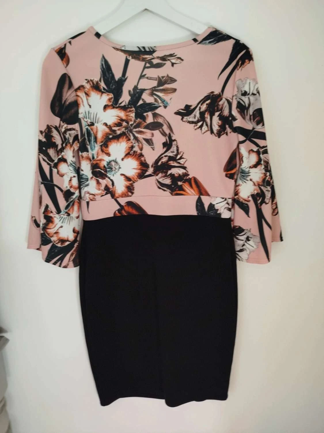 💢Vestido ajustado floral rosa y negro mangas 3/4 Mujer talla M / 38 – photo 6